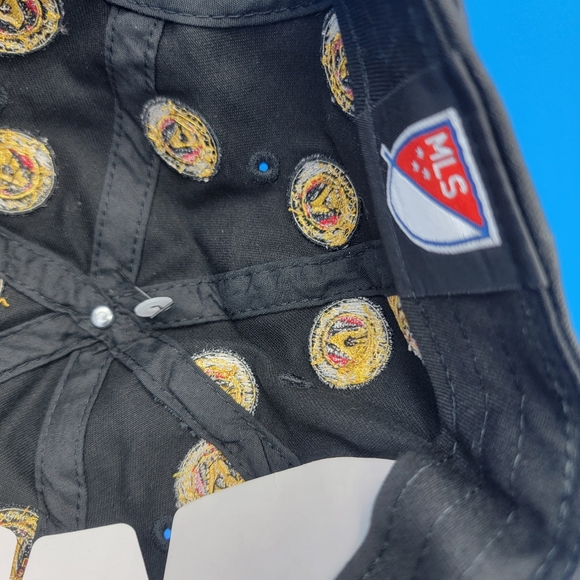 Atlanta United New Era Adjustable Men's Hat One Size Black Gold Red Soccer New - Picture 9 of 10